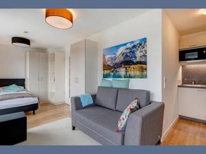 Möbliert: Möblierte Singlewohnung - optional Einzelstellplatz – 80937 München – Vorschaubild 2