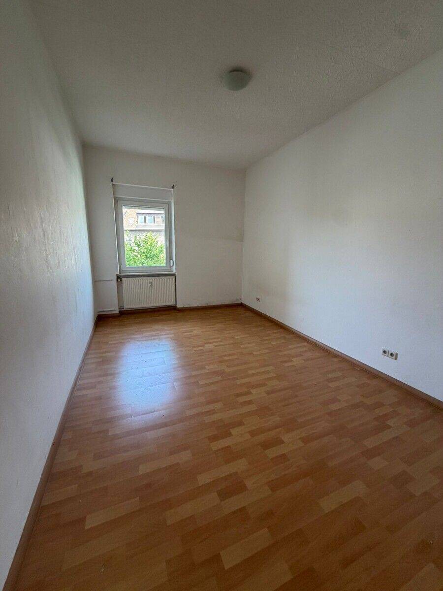 +++3ZKB-Wohnung in zentraler Lage von Saarbrücken zu vermieten+++ – Saarbrücken – Vorschaubild 2