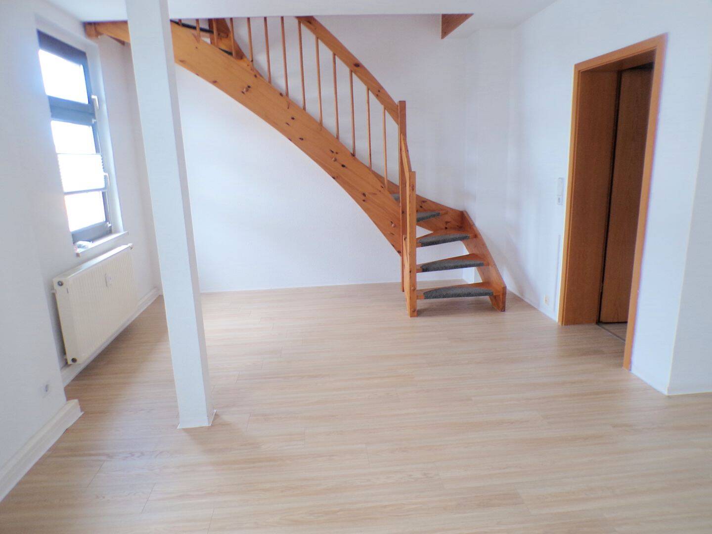 3.5 Zimmer Maisonette Wohnung in Steinpleis zu vermieten!!