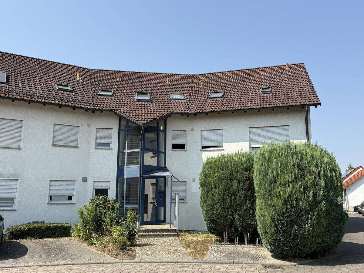 VERMIETETE 2-ZIMMER-DG-WOHNUNG INKL. 2 TG-STPL. + 1 AUßEN-STPL. + HOBBYRAUM – 74078 Heilbronn – Bild 1 von 4