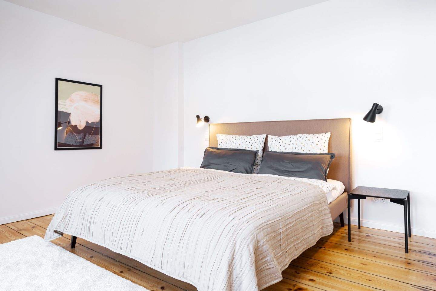 Sofort einziehen! Großzügige 2-Zimmer-Wohnung voll ausgestattet und modern eingerichtet – Berlin – Vorschaubild 3