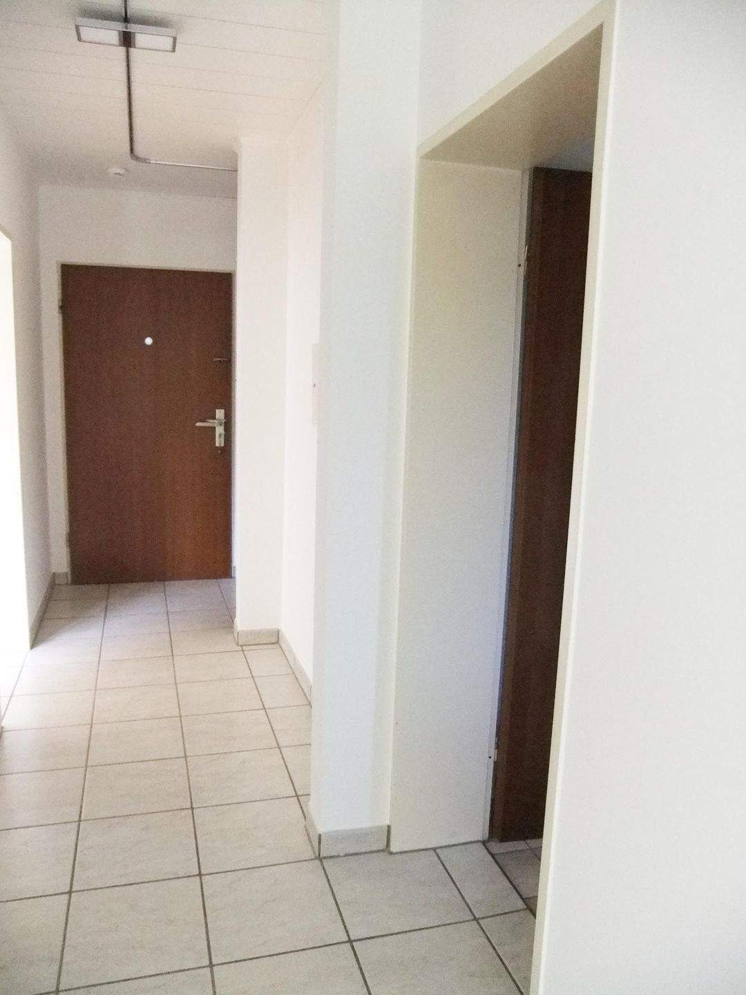 Großzügige 3,5-Zimmer-Wohnung mit 2 Balkonen, Regensburg-West – Regensburg – Vorschaubild 8