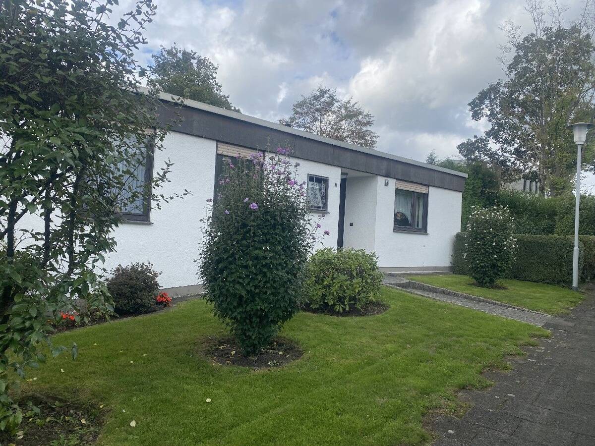 NEU: Freistehender Bungalow mit ca. 106 m² Wohnfläche auf 582 m² Grundstück – 51377 Leverkusen – Bild 1 von 9