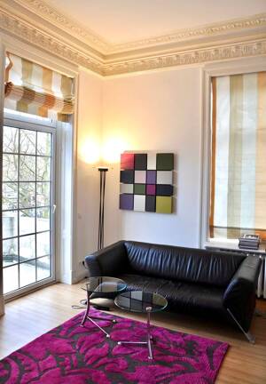 Stilvolle 2-Zi-Wohnung mit Balkon in denkmalgeschützter Villa nahe der Alster – modern und möbliert – 22085 Hamburg – Vorschaubild 2