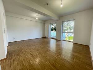 *großer Balkon*Tageslichtbad*bodentiefe Fenster*grüne Lage* – 45357 Essen – Vorschaubild 2