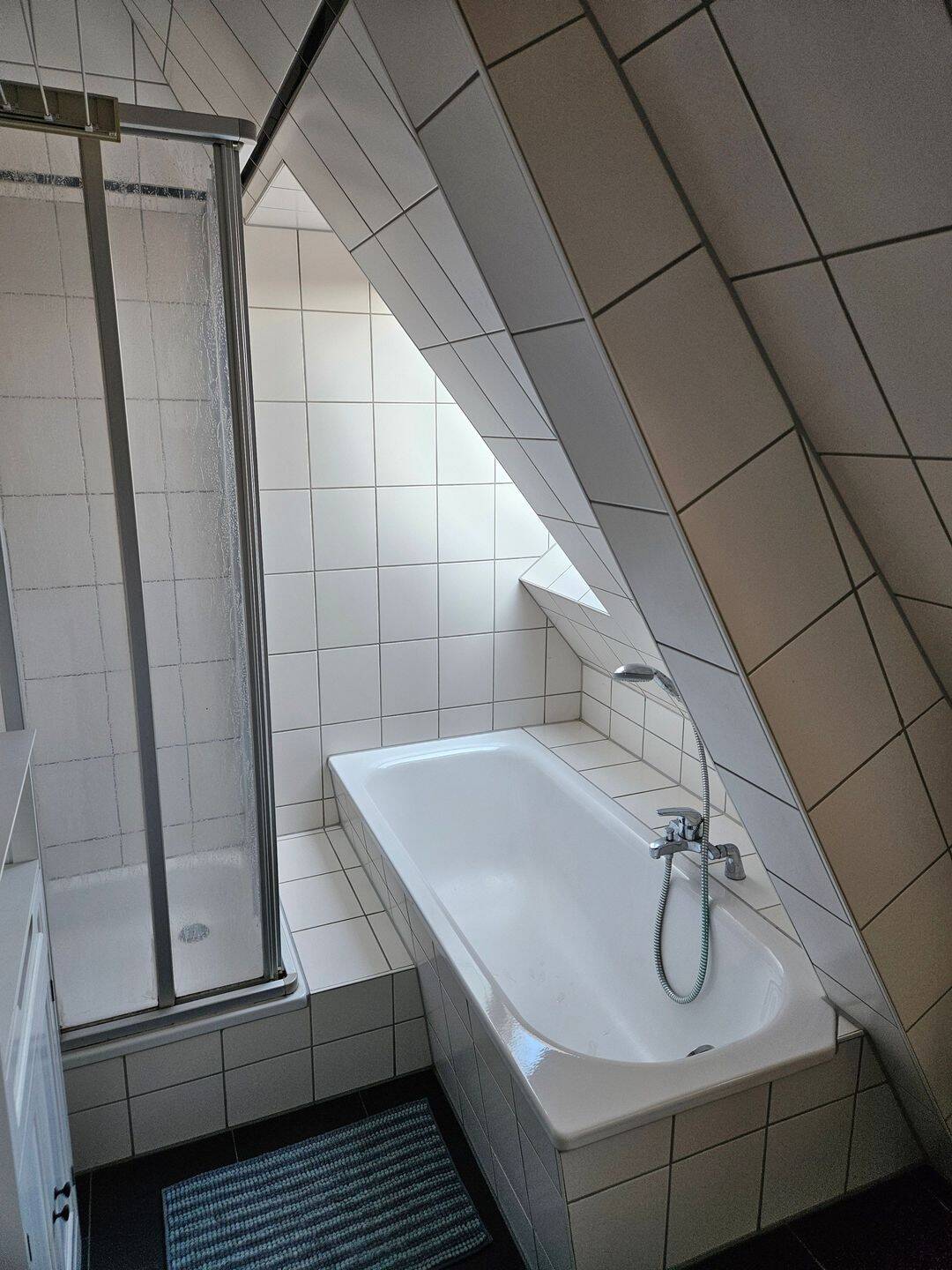 Einziehen und Wohlfühlen: 2-Zimmer-Wohnung mit Balkon – Dresden – Vorschaubild 6