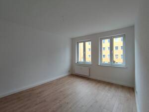 DREI ZIMMER in BELIEBTER LAGE – 6712 Zeitz – Vorschaubild 2