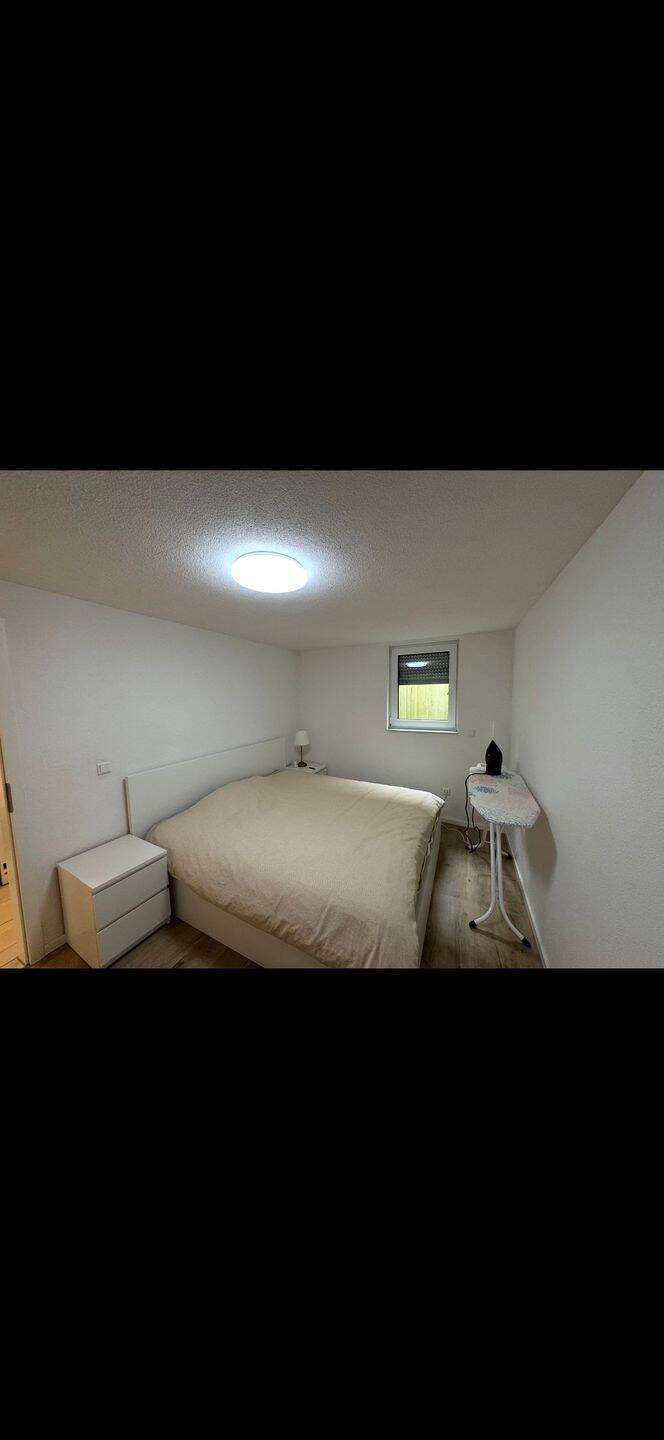 Moderne 2-Zimmer-Souterrainwohnung mit Einbauküche, Stellplatz & separatem Eingang – Nordheim – Vorschaubild 5