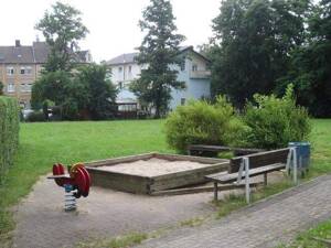 Schöne Aussicht garantiert: barrierefreie, renovierte 2-Zimmer-Wohnung mit Aufzug – 45309 Essen – Vorschaubild 2