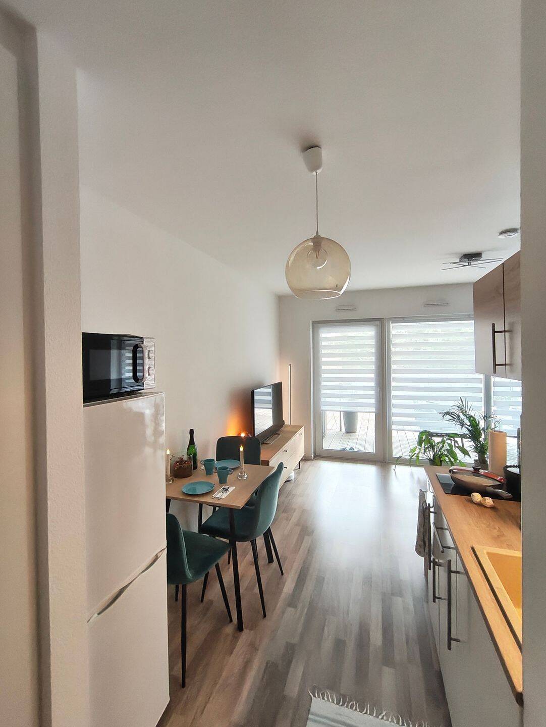 Möbliertes Appartement mit Dachterrasse in Innenstadtlage – Hamm – Vorschaubild 7