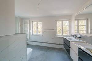Stilvolle Stadtvilla-Wohnung mit großzügigem Raumgefühl in Heilbronner Toplage – 74074 Heilbronn – Vorschaubild 8