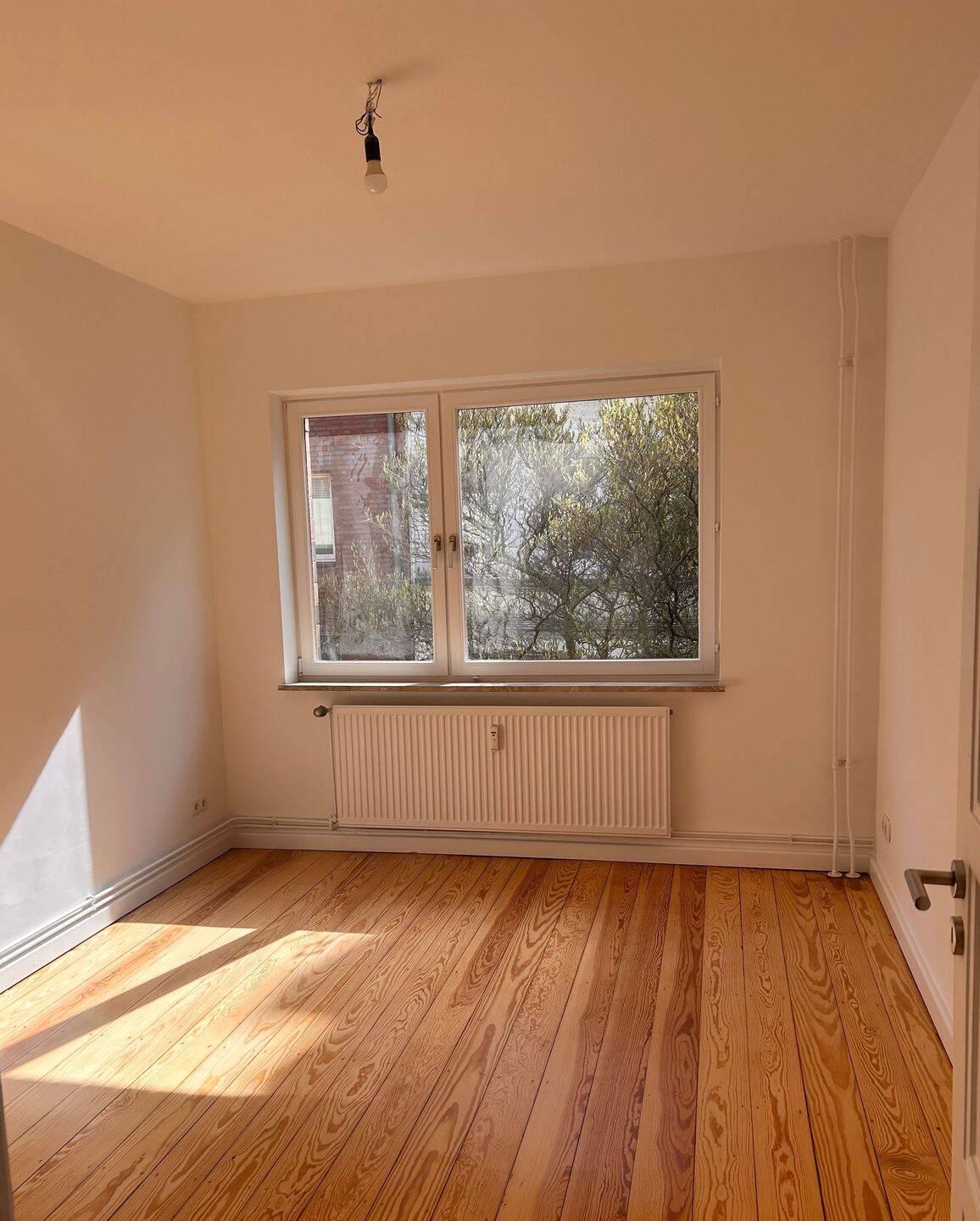 Komplett sanierte 2-Zimmer-Altbauwohnung im Reiherstiegviertel am Hafenrand – Hamburg – Vorschaubild 3