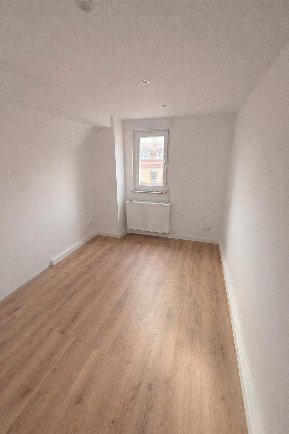2-Zimmer-Wohnung mit zusätzlichem Spitzboden – Nürnberg – Vorschaubild 3