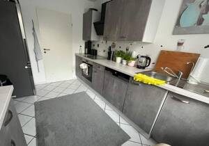 Frei ab 01.10.2026 / 4-Zimmerwohnung mit Balkon im Erdgeschoss