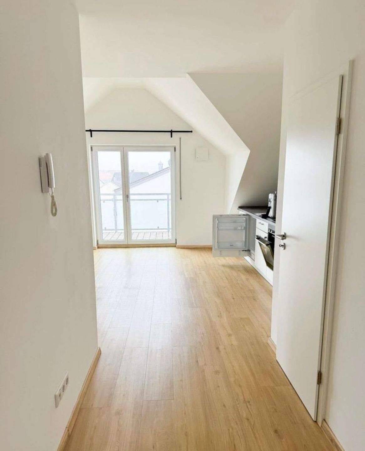 Neuwertige DG Wohnung und Ingolstadt Mailing zu verkaufen – Ingolstadt – Vorschaubild 4