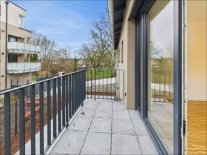 "Green Living" - Familien aufgepasst! Sanierte Doppelhaushälfte mit Terrasse und Keller – 65929 Frankfurt am Main – Vorschaubild 9