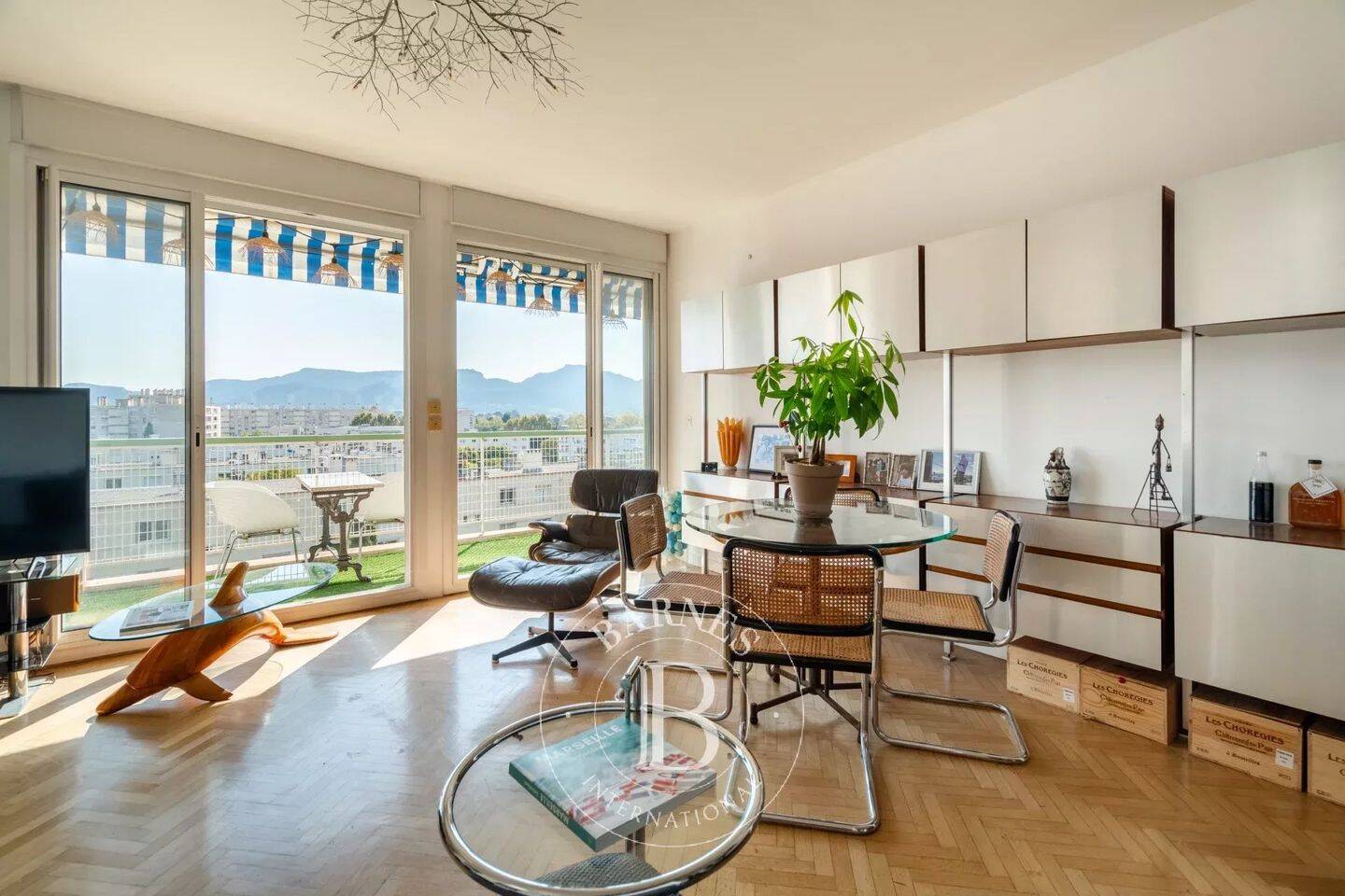Appartement 3 pièces 85 m² · à Marseille 8ème Arrondissement · 85 m² · 499 000 €