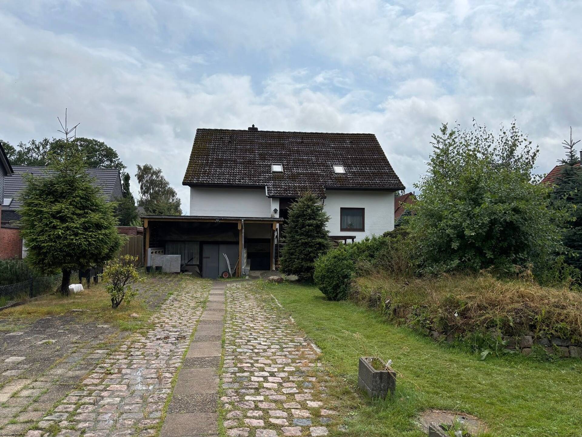 Mehrfamilienhaus in 21218 Seevetal mit 215 m² kaufen