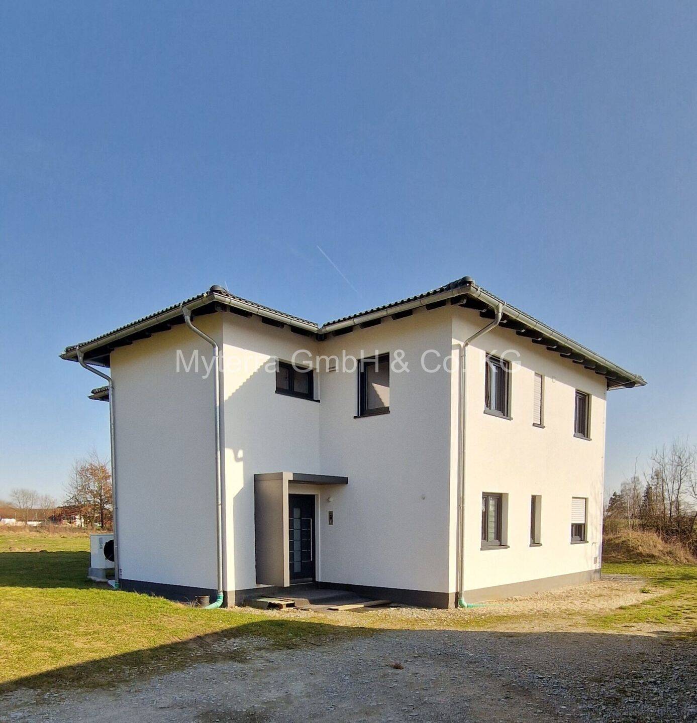 Raum für Ihre Ideen - Stilvolles Einfamilienhaus mit großem Grundstück – Vilshofen an der Donau – Vorschaubild 2