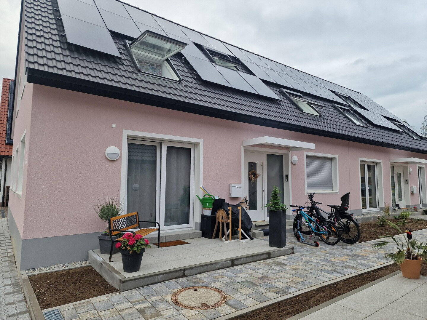 Große Neubau Doppelhaushälfte in Neureut zu vermieten