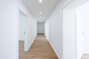 Saniert und bezugsfertig: Lichtdurchflutete Wohnung im Vorderhaus I nahe Karl-Marx-Allee – 10243 Berlin – Vorschaubild 4