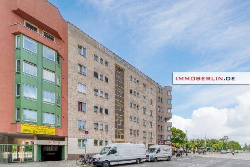 IMMOBERLIN.DE - Sympathische sanierte Wohnung mit Südwestbalkon & Lift – Berlin – Bild 1 von 9