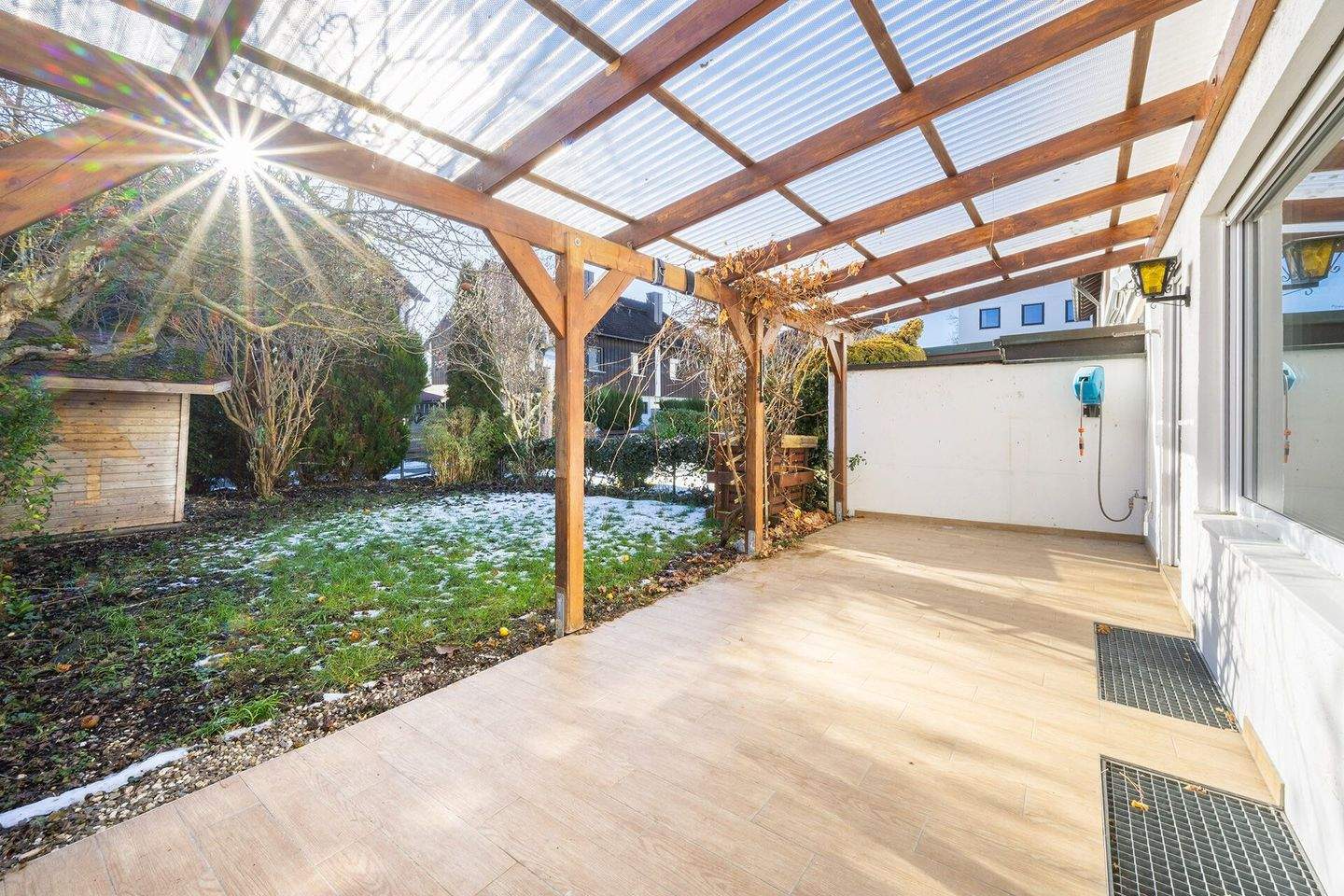 Geräumiges Reihenmittelhaus im Neufahrner Süden – Neufahrn bei Freising – Bild 1 von 9