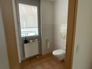Perle in der Erfurter Altstadt: Reihenhaus mit 3 Balkonen und Garage – Herrmannsplatz 13, 99084 Erfurt – Vorschaubild 4