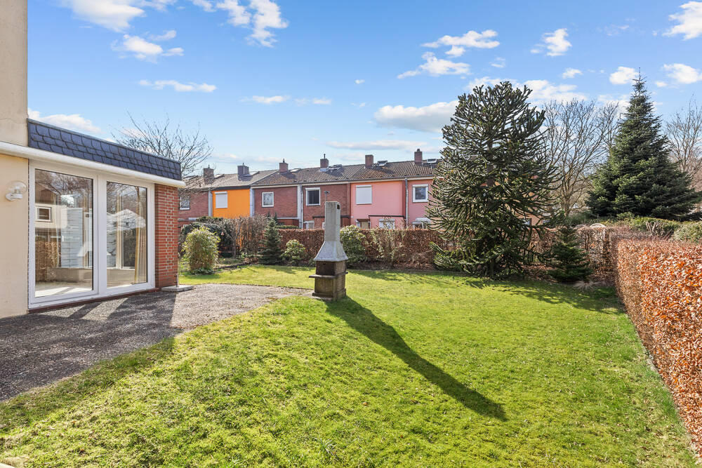 Gepflegtes Reihenendhaus mit viel Platz, Anbaupotential, herrlichem Garten und eigener Garage – Hamburg – Vorschaubild 7