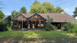 Einfamilienhaus auf traumhaftem Lippe-Grundstück (Schloß Neuhaus)