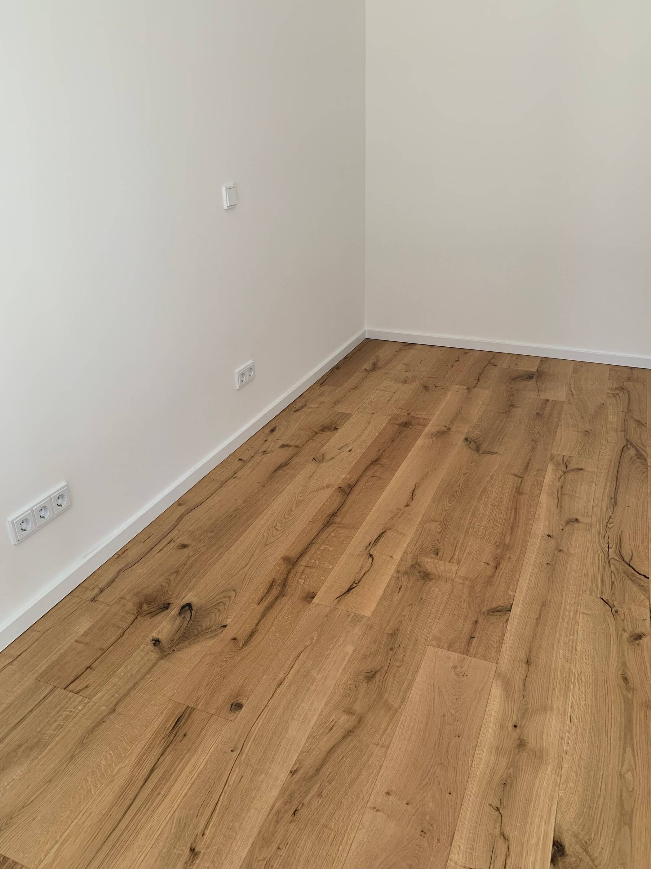 Blick auf Hafenbecken und die Stadt, 3-Zimmer-Wohnung, 5.OG – Mainz – Vorschaubild 5