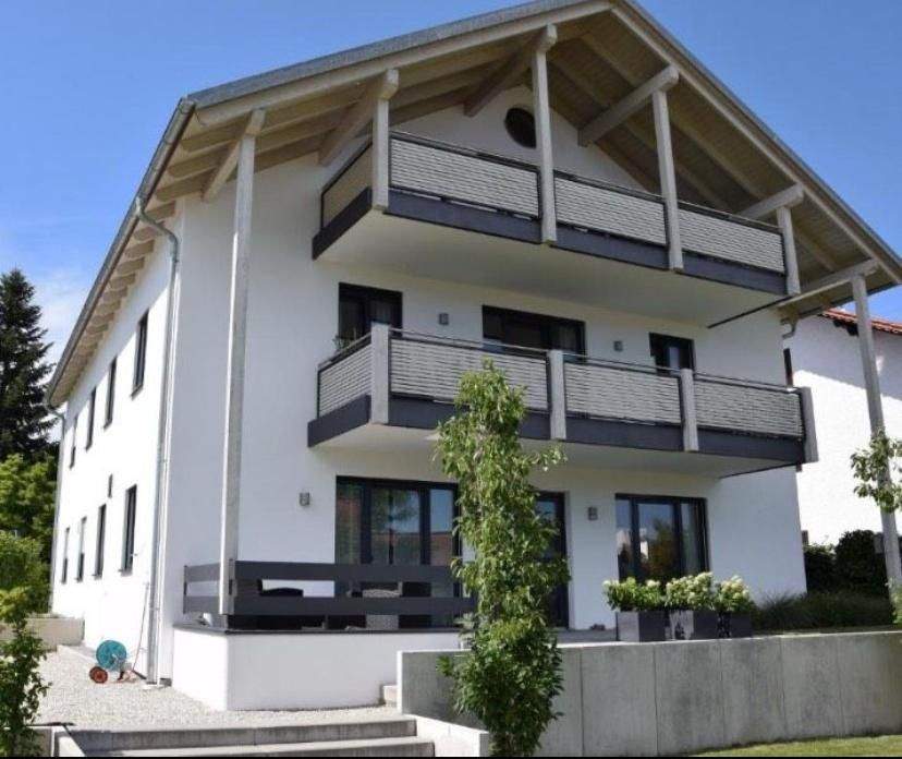 Vielseitiges Anwesen mit gewerblichem und privatem Anteil in Bad Birnbach – Bad Birnbach – Bild 1 von 9