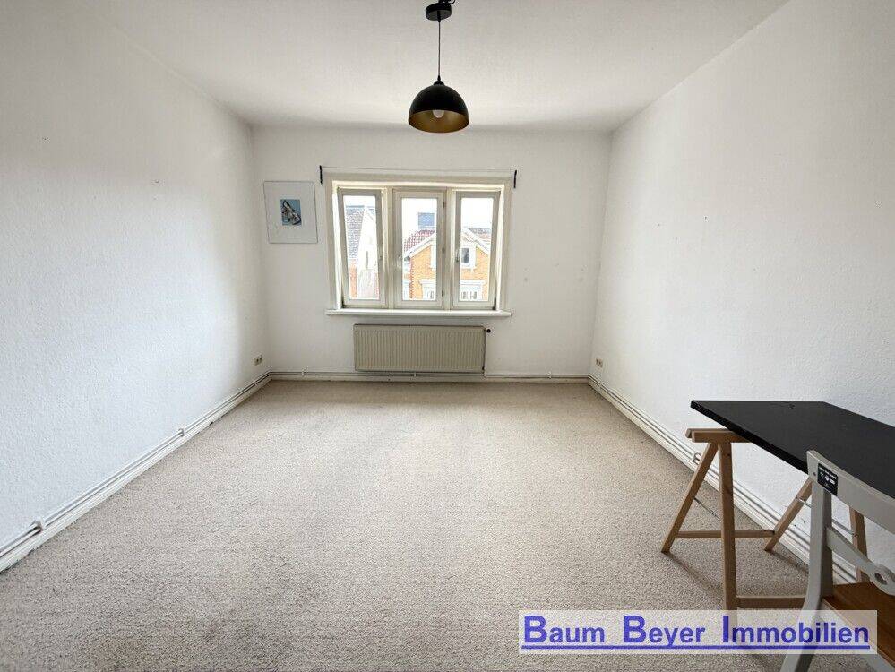 Charmante und sonnige 3,5-Dachgeschosswohnung in Top-Lage von St. Jürgen in Lübeck – Lübeck – Vorschaubild 3