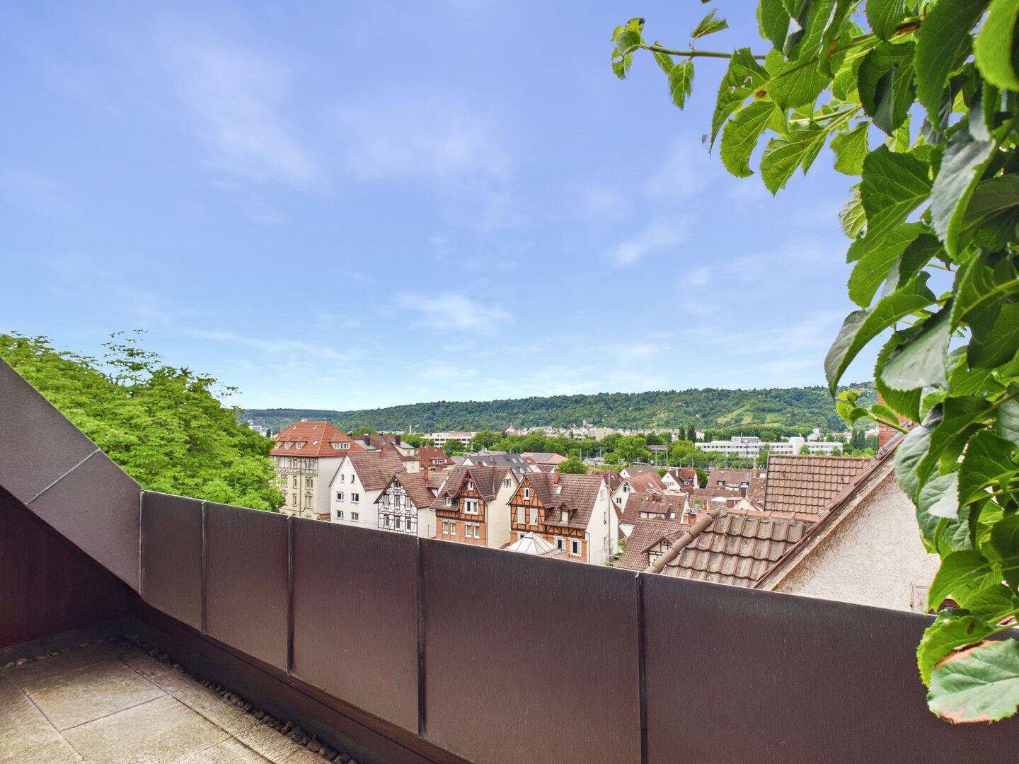 Weinberge zum Greifen nah: Zentraler Wohntraum mit Loggia & Ausblick – Stuttgart – Vorschaubild 4