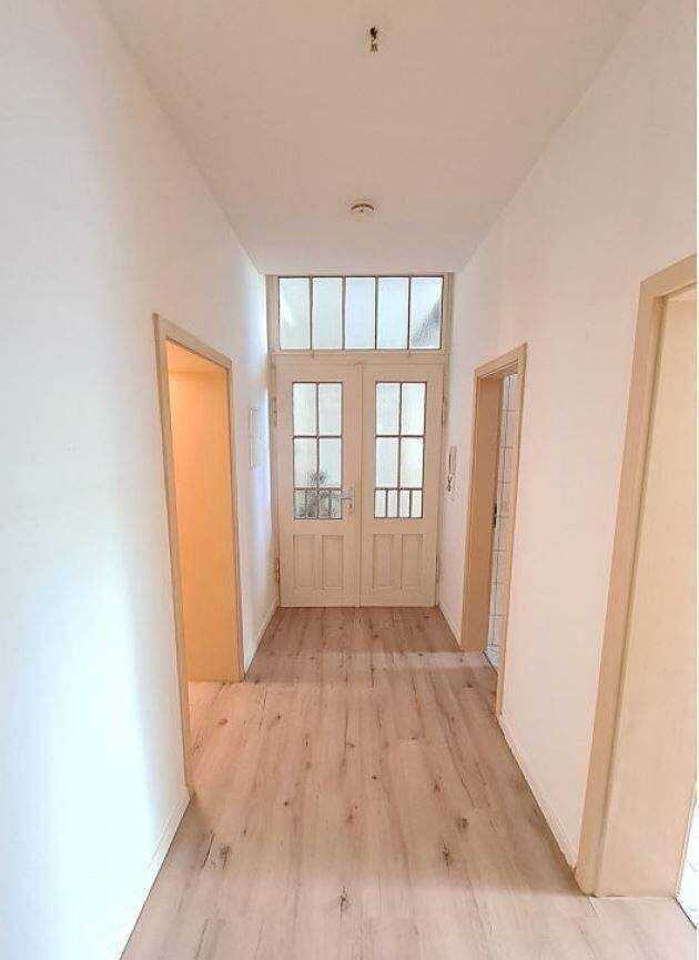 Interesse? Attraktive Drei-Zimmer-Wohnung mit Balkon – Chemnitz – Vorschaubild 3