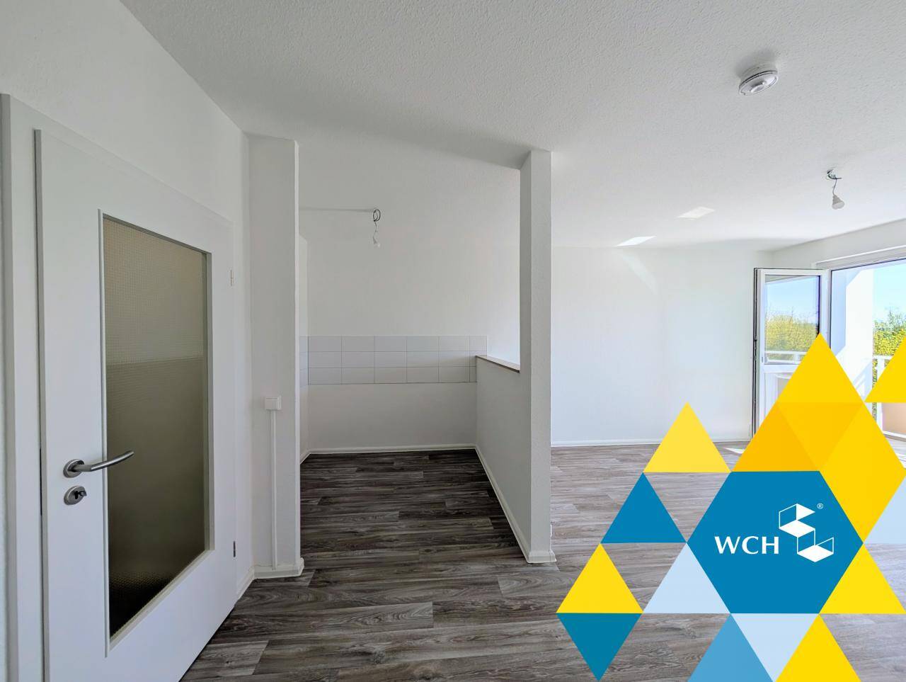 Helle 3-Raumwohnung mit LED-Spots und traumhaftem Ausblick