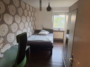 Voll möbliertes 12 m² Zimmer in 100-m² 4er-WG nahe BASF – All-Inclusive – 67069 Ludwigshafen am Rhein – Vorschaubild 4