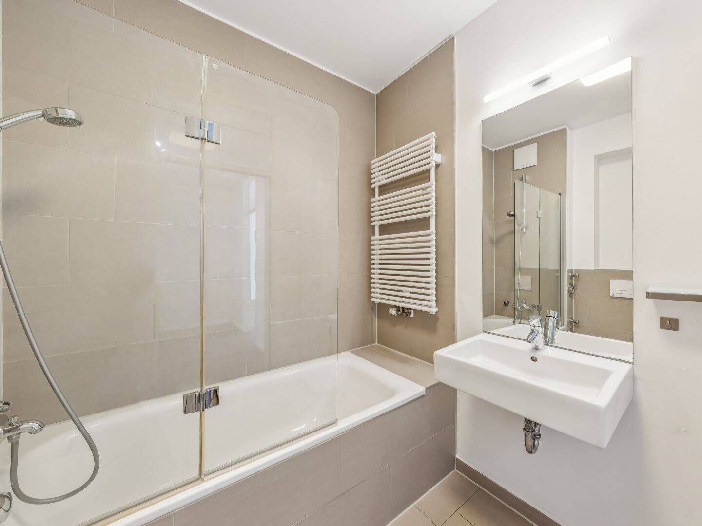 Moderne 2-Zimmer-Wohnung in Toplage im Gleimviertel - bezugsfrei und lichtdurchflutet! – Berlin – Vorschaubild 8