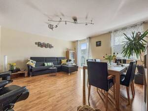 Helle 3-Zimmer-Etagenwohnung im schönen Duisburg Neudorf-Süd mit Balkon