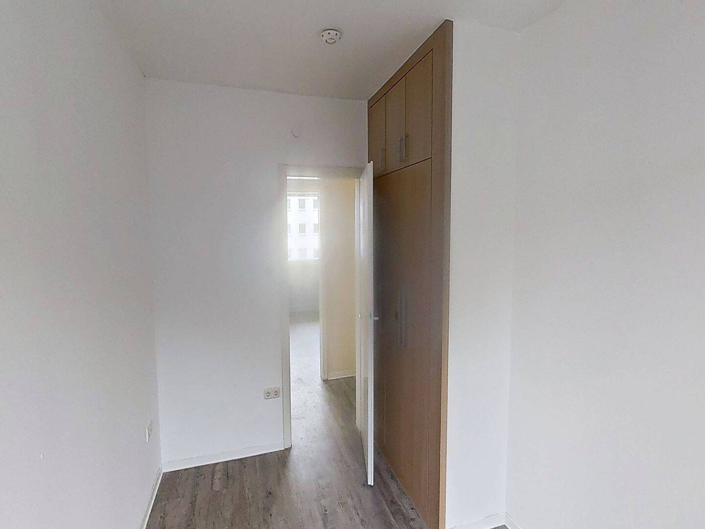 Großzügig geschnittene 3-Zimmer-Wohnung mit BALKON – Paderborn – Vorschaubild 8