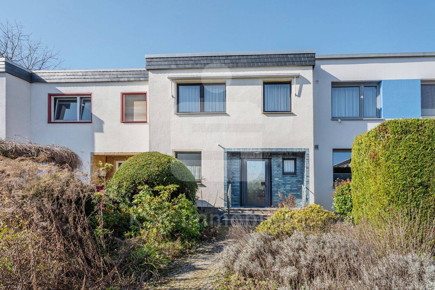 Mehr als nur ein Zuhause - Reihenmittelhaus mit Garten und Perspektive. – Erftstadt – Bild 1 von 9