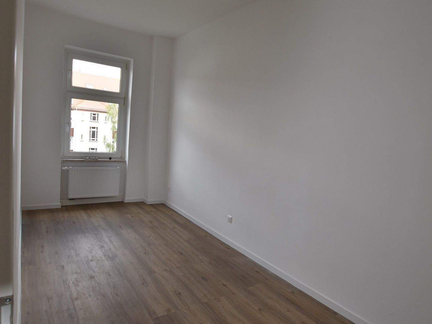 Helle gut geschnittene 3 Zimmerwohnung mit offener Küche Erstbezug nach Sanierung – Leipzig – Vorschaubild 5