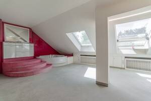TRUDERING / geräumige 2-Zimmer-Dachgeschosswohnung mit Blick ins Grüne – 81825 München – Vorschaubild 3
