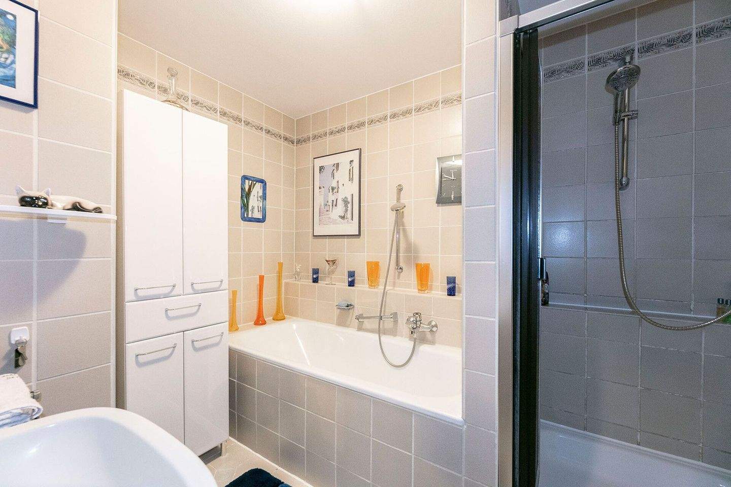 sofort verfügbar: helle Maisonette mit Balkon, Aufzug & Weitsicht – Ulm – Vorschaubild 9