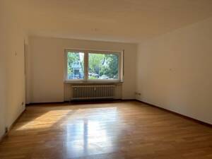 Renovierte 3 Zimmer Wohnung mit Balkon und Blick ins Grüne in ruhiger Lage von Sachsenhausen Süd – 60599 Frankfurt am Main – Vorschaubild 2