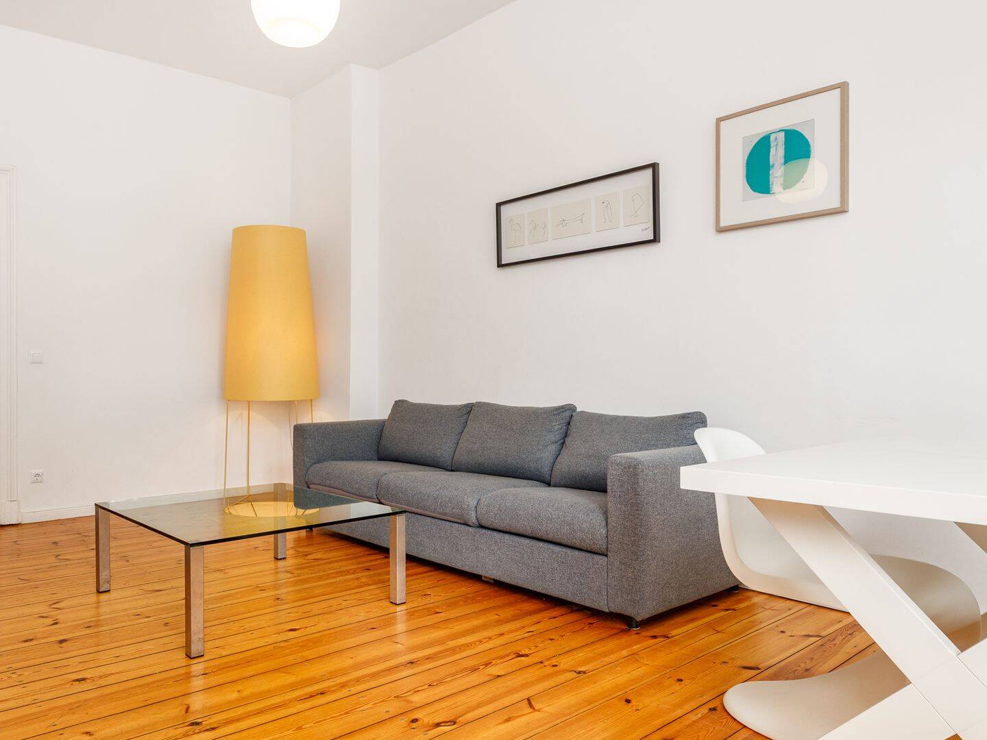 Live & Unwind - Großzügige Altbauwohnung mit Balkon zwischen buntem Kiezleben und ruhiger Naturlage – Berlin – Vorschaubild 4
