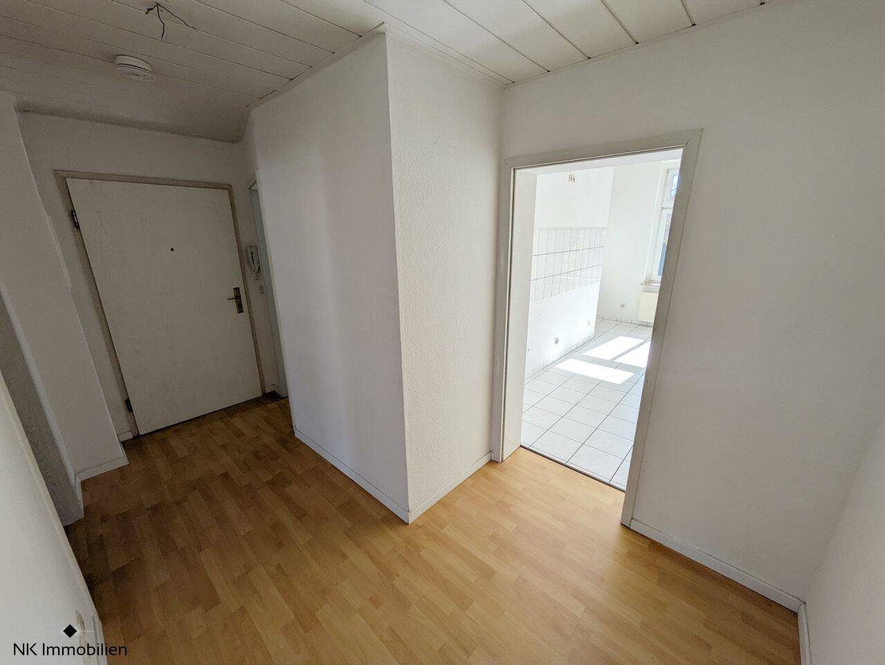 ++ 89,85 m² Wohnkomfort: helle 3-Raum-Wohnung mit Balkon & Tageslichtbad in Uninähe ++ – Chemnitz – Vorschaubild 5