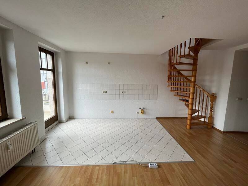 Helle und vermietete Maisonette DG 2-Zi. mit Balkon, Aufzug, Laminat, Wanne und Dusche in Bestlage * – Chemnitz – Vorschaubild 8