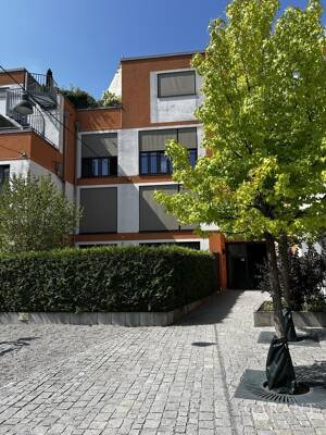 Modern, grün und mitten drin! Schöne 2,5 Zimmer-Erdgeschoss-Wohnung mit Terrasse und kleinem Garten – 82256 Fürstenfeldbruck – Vorschaubild 8
