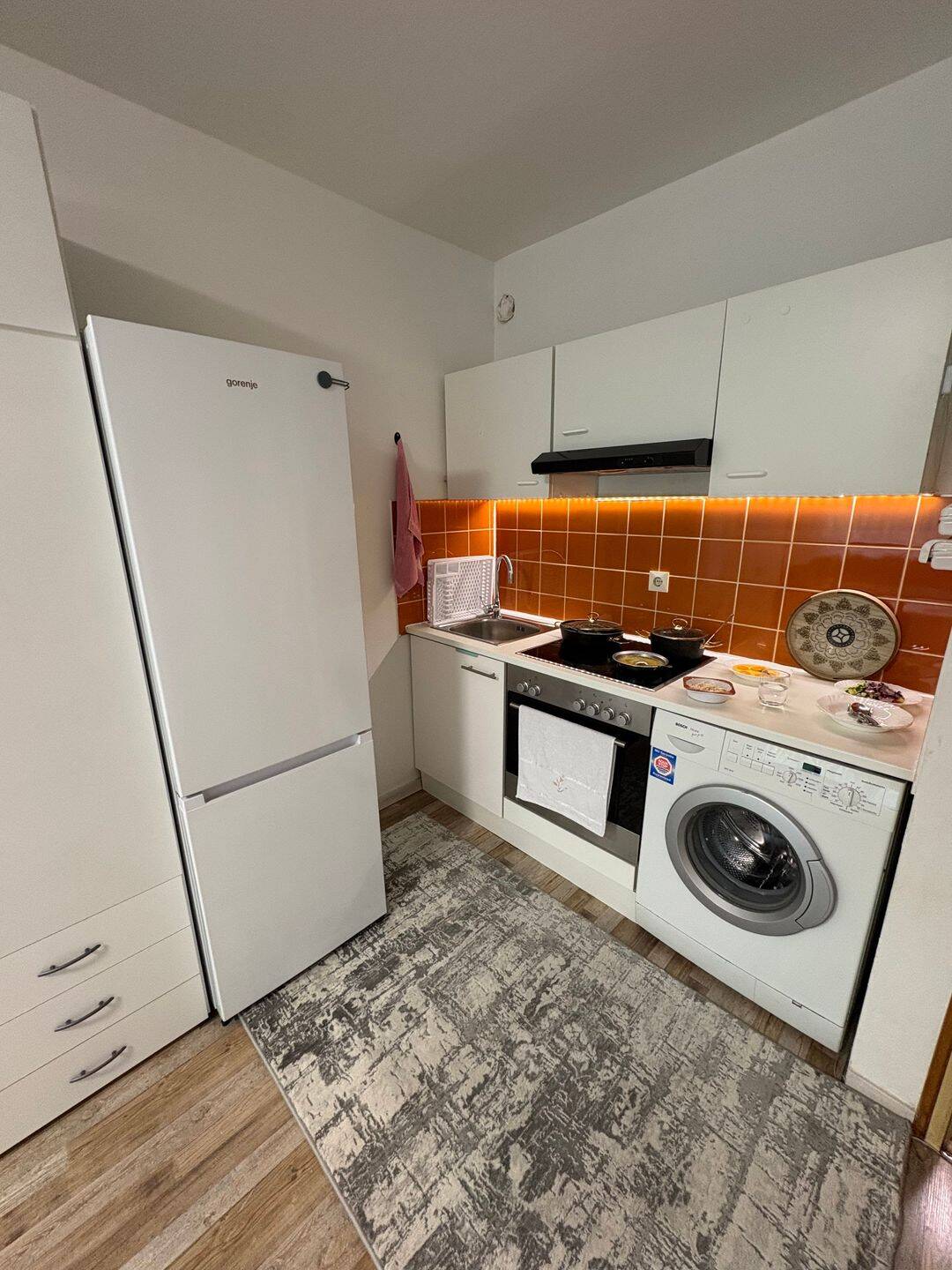 Gepflegte 1-Zimmer-Wohnung mit Balkon & Einbauküche in München-Am Hart – München – Vorschaubild 9